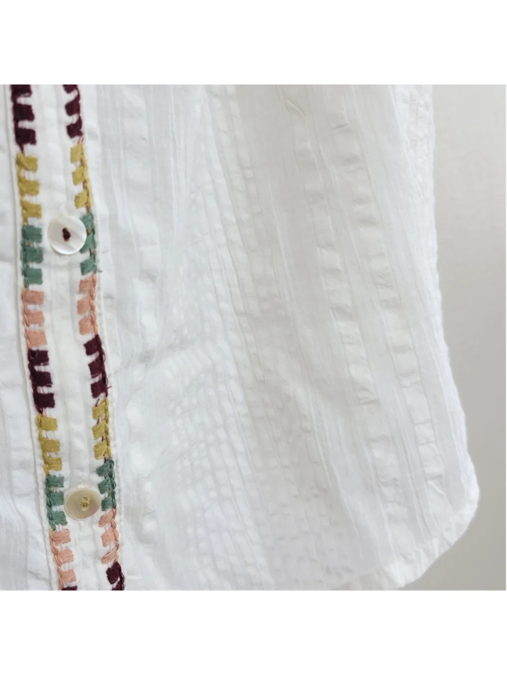 Akemi + Kin 2 Anthropologie Pajaro Embroidered Blouse Off Shoulder Short Sleeve